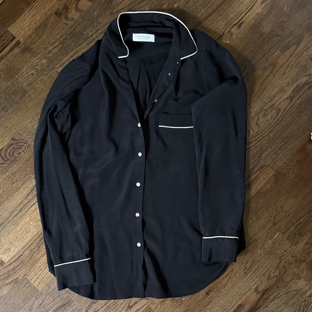 Everlane Black Long-Sleeve 100% Silk Button-Down Shirt with White Piping
